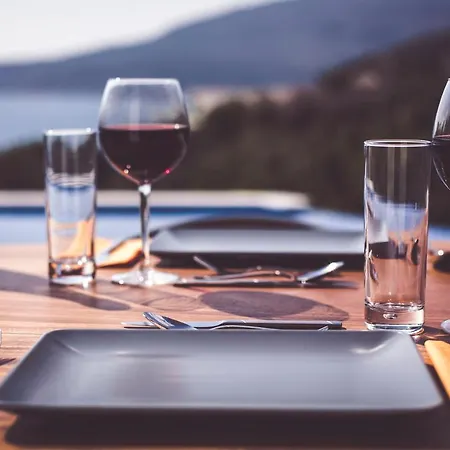 Luxury With View 3 *