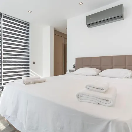 Luxury With View 3 *