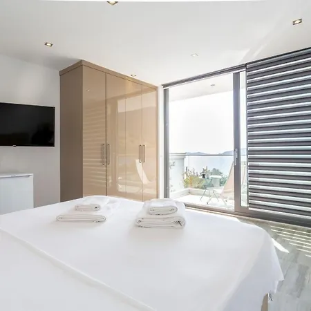 Luxury With View 3
