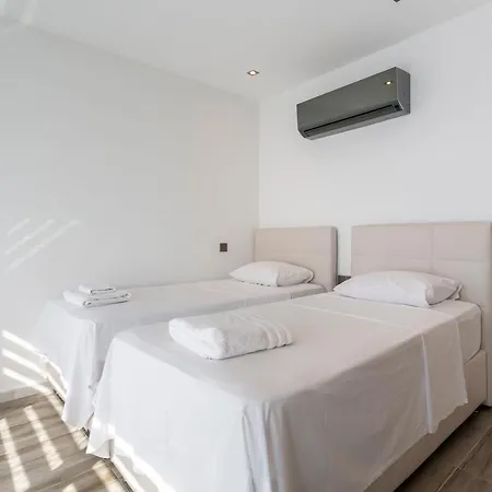 Luxury With View 3 Hotel