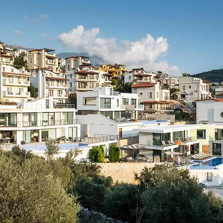 Luxury With View 3 *